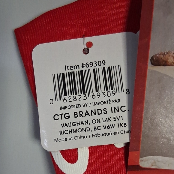 Red Apron - Picture 6 of 6